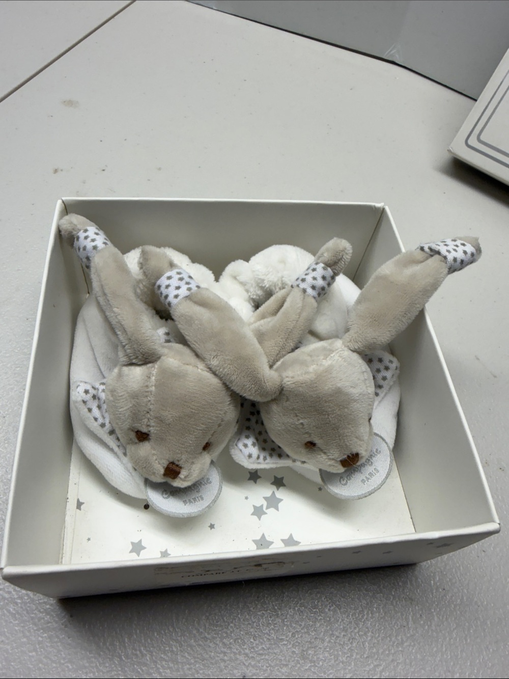DOUDOU ET Compagnie Paris Baby Bunny Slippers Booties White Grey. Box is damaged